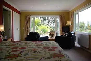 Kauri Point Luxury Bed & Breakfast 陶波 5*,