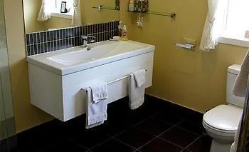 אגם טאופו Kauri Point Luxury Bed & Breakfast